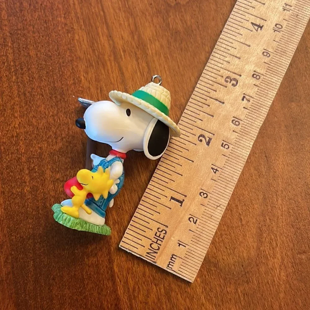 Peanuts Snoopy Green Thumb Christmas Ornament - 2016
